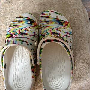 CROCS multi color clogs. Comfortable Slip-On ladies Shoes size 9.